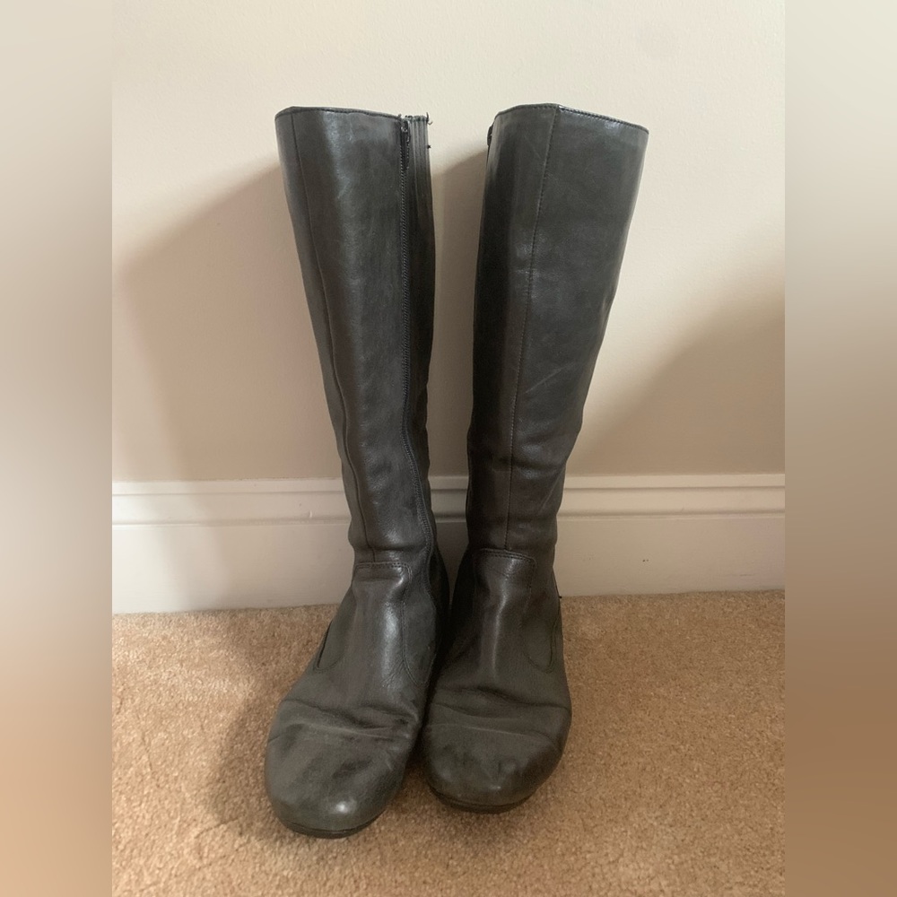 Born tall black boots